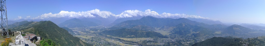 Panorama-Sicht vom Sarangkot auf den Himalaya